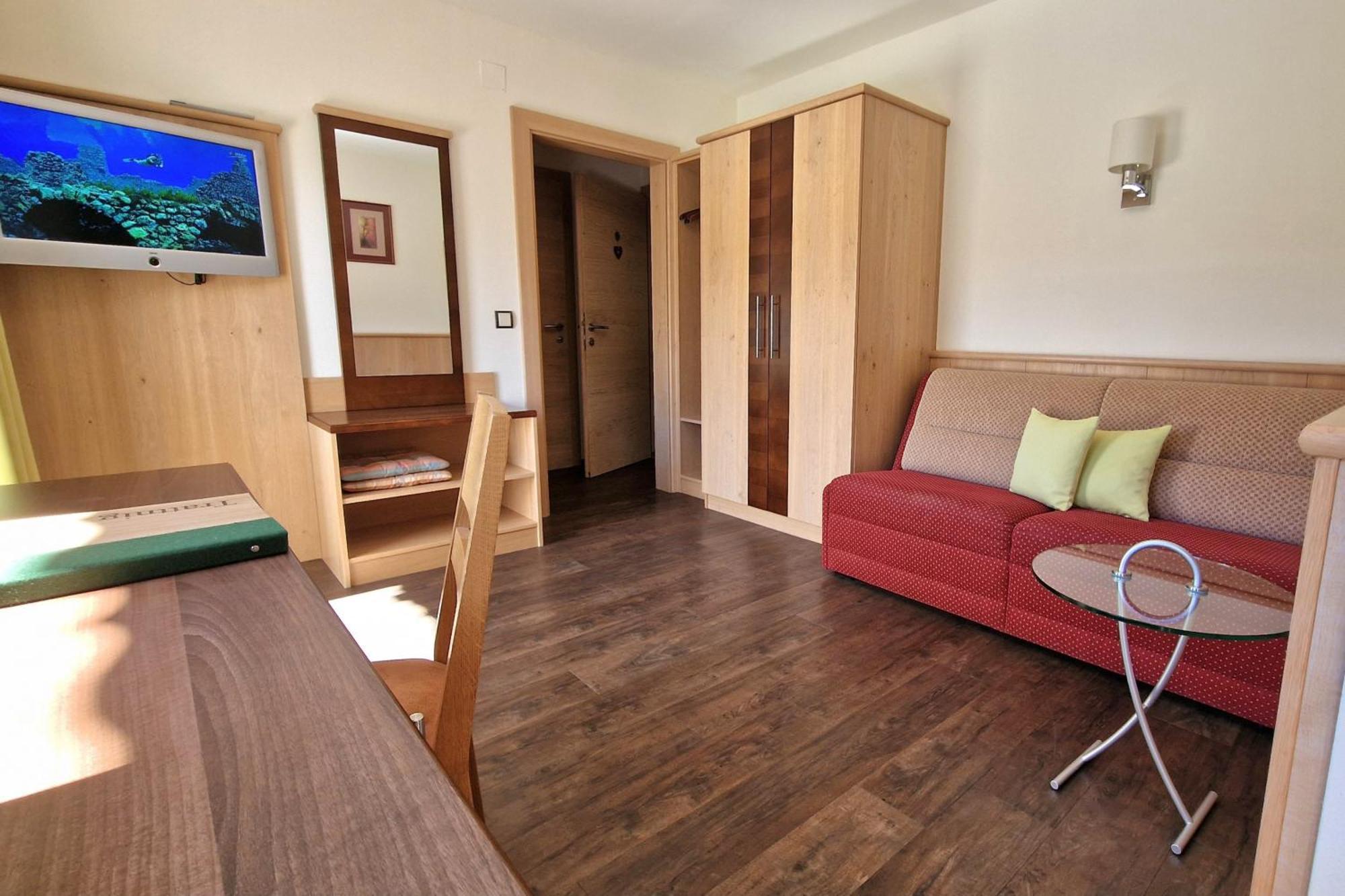 Landgasthof Trattnig Schiefling am See Room photo