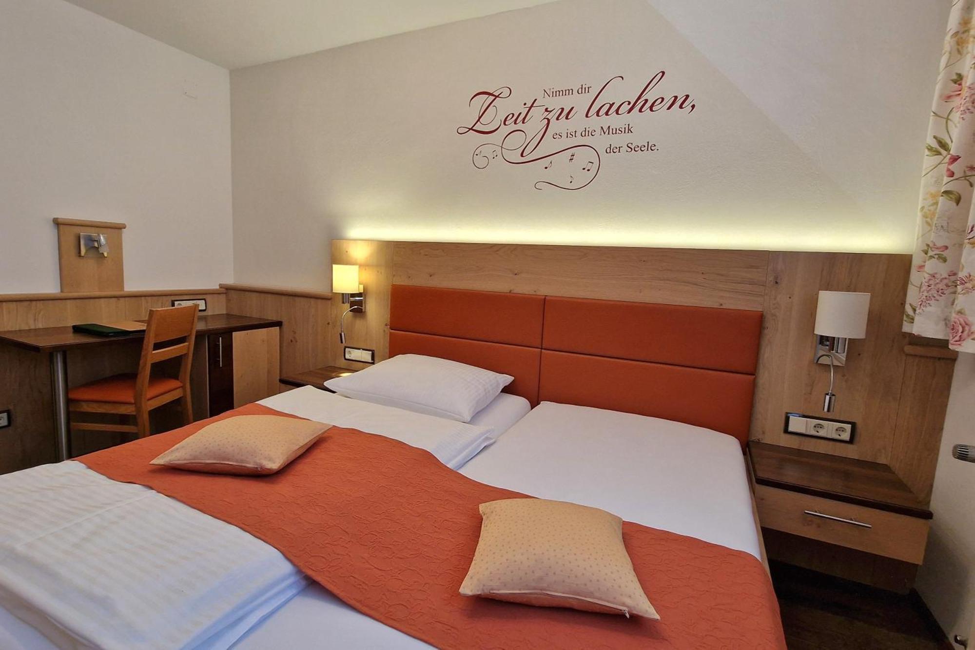Landgasthof Trattnig Schiefling am See Room photo